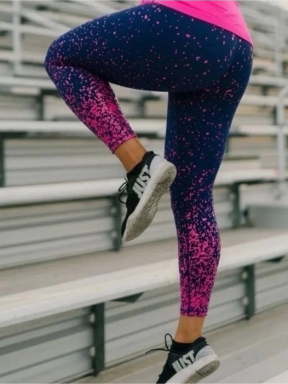 ZYIA Navy Pink Splash Light n
Tight Hi-Rise 7/8 24" | Size 4
